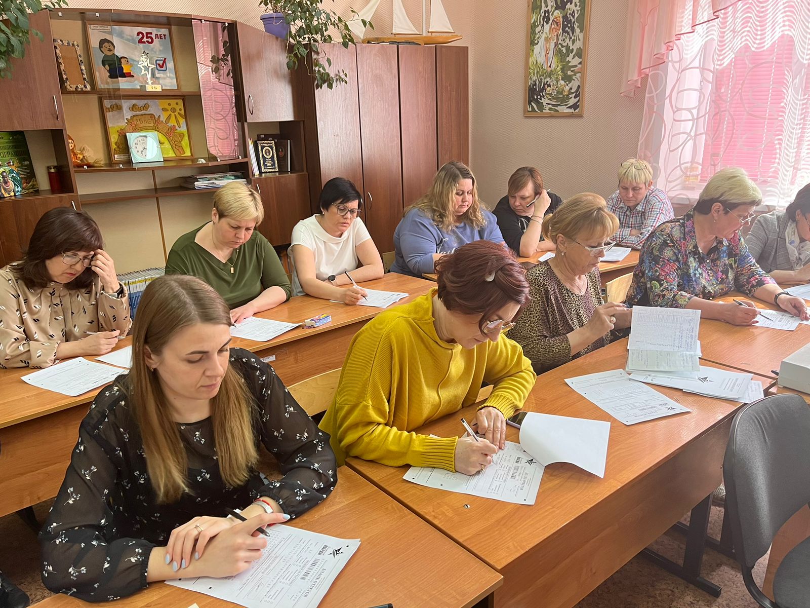 Обучающиеся ОКОУ «Курская школа-интернат» участники Диктанта Победы.