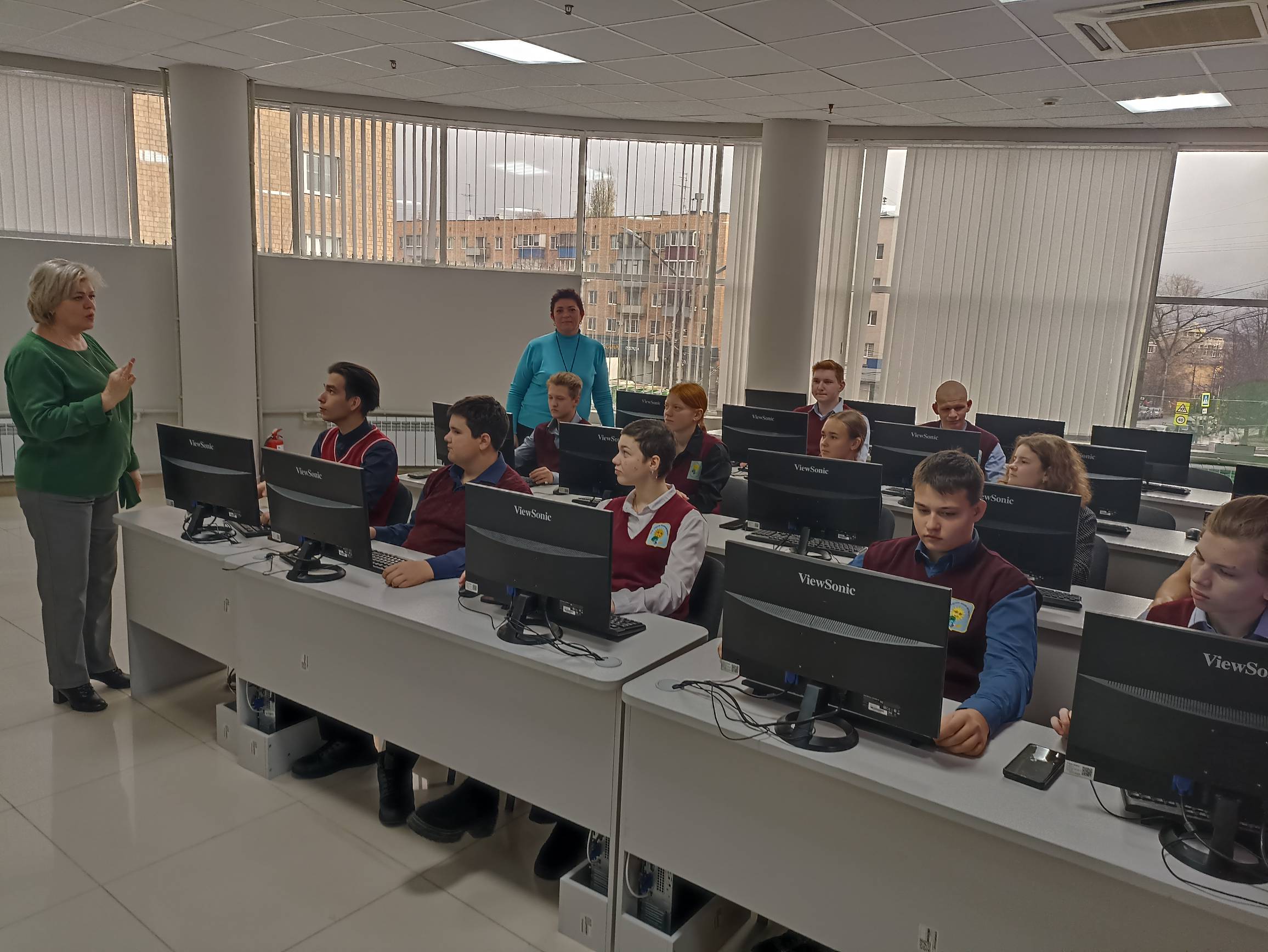 Мастер-класс «Интернет-маркетолог: Дизайн визитки».