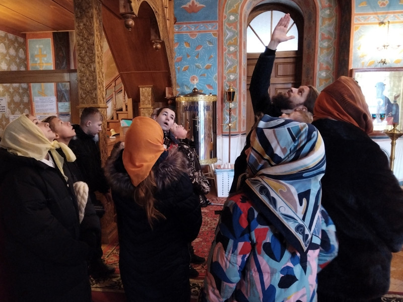 Экскурсия в Свято-Троицкий женский монастырь.
